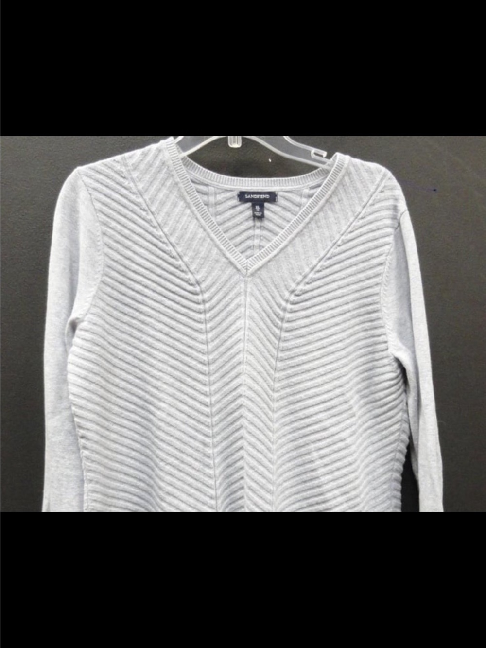 Lands' End Light Gray V-Neck Ribbed Chevron Sweater